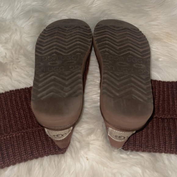 UGG Knit Boots - Picture 14 of 16